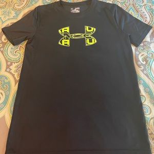 Boys black under armor shirt
